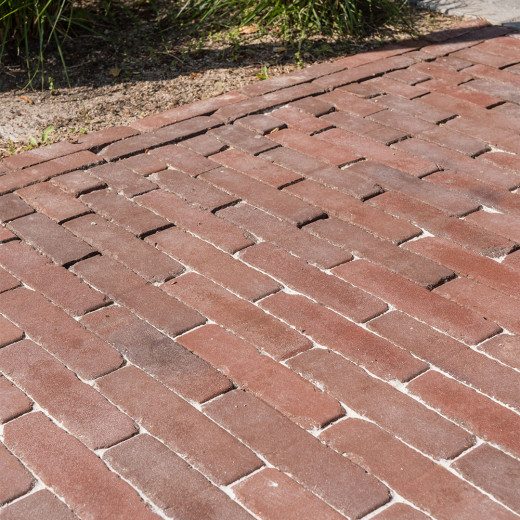 Novara Antica Pflasterklinker aus Ton, gerumpelt, mit heller Fuge