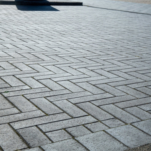Milano O Pflasterklinker aus Ton, mit Fase, schwarz