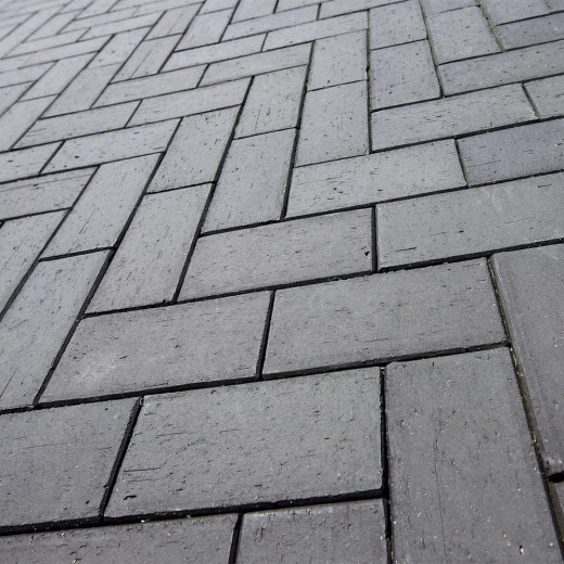 Milano O Pflasterklinker aus Ton im Ellbogenverband